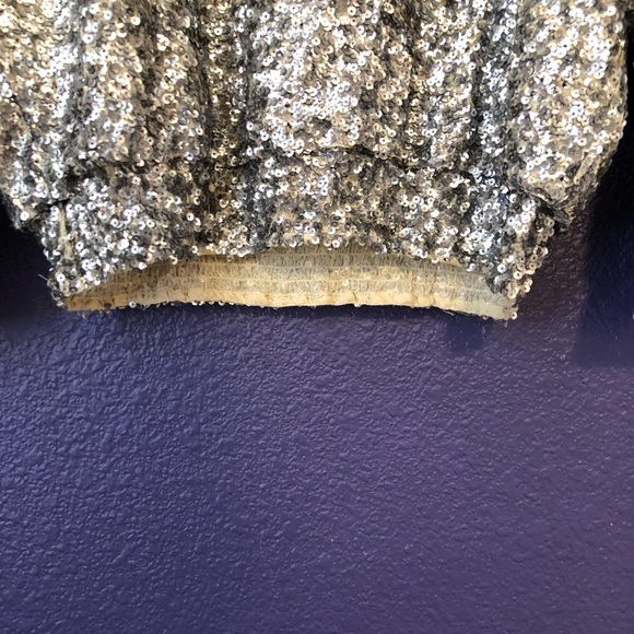 || Alice + Olivia Sequin Top || - Picture 3 of 5